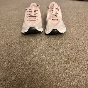 Nike Womens Revolution 5 Rose Gold Running Shoes Size 9.5 (2020154)